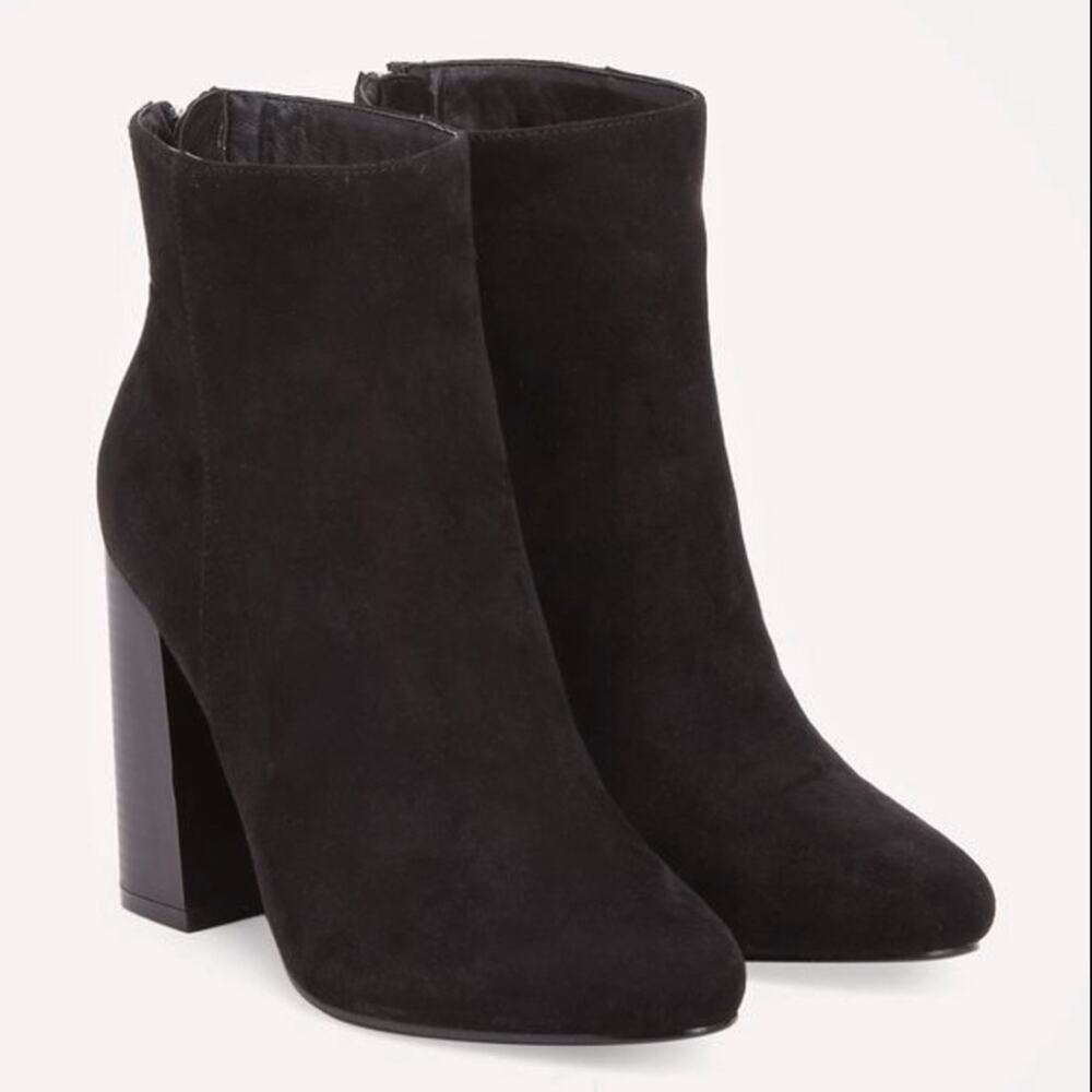 JustFab Whinetta Faux Suede Heeled Bootie Size 8